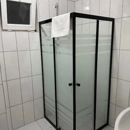 Διαμέρισμα Erdem Aparts 6 *